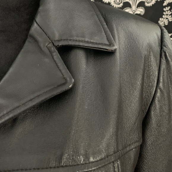 🦇 Vintage 90’s Leather Jacket 🦇 - Picture 5 of 12